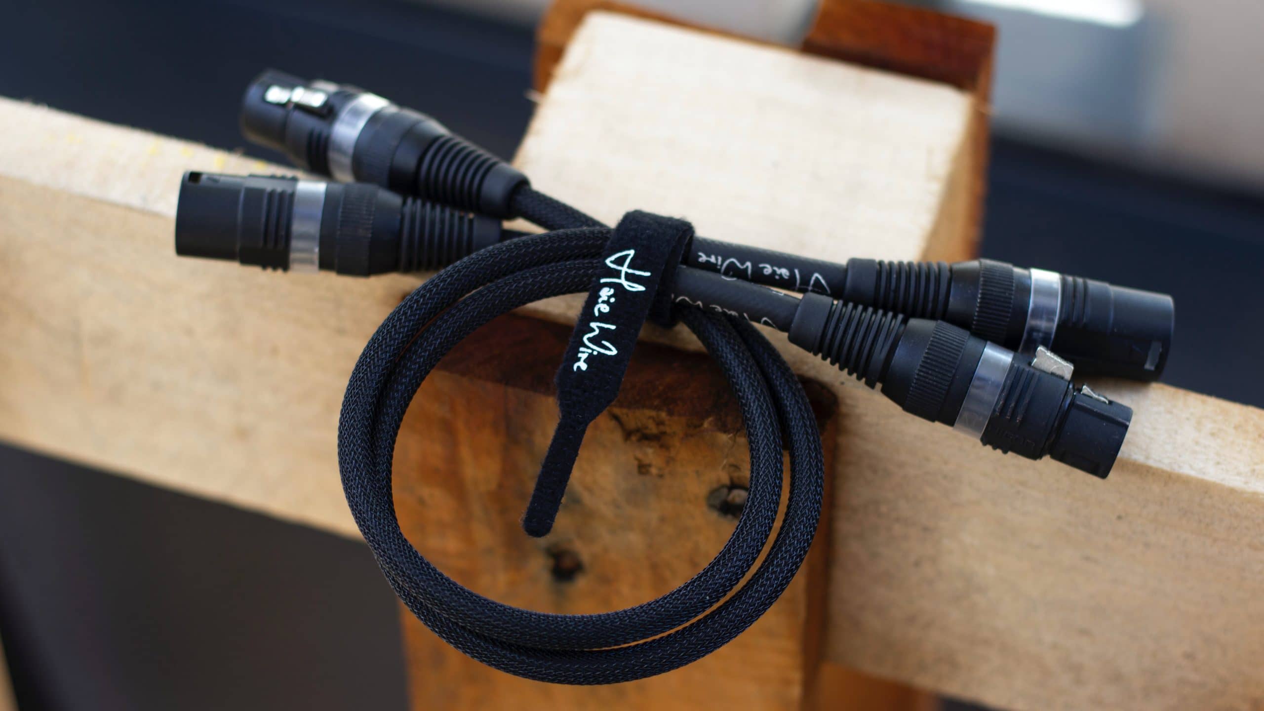 SDI & DMX Cables photo