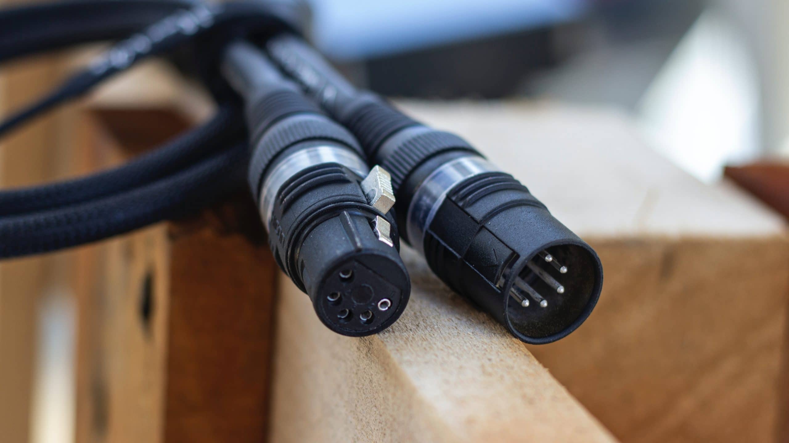 SDI & DMX Cables photo