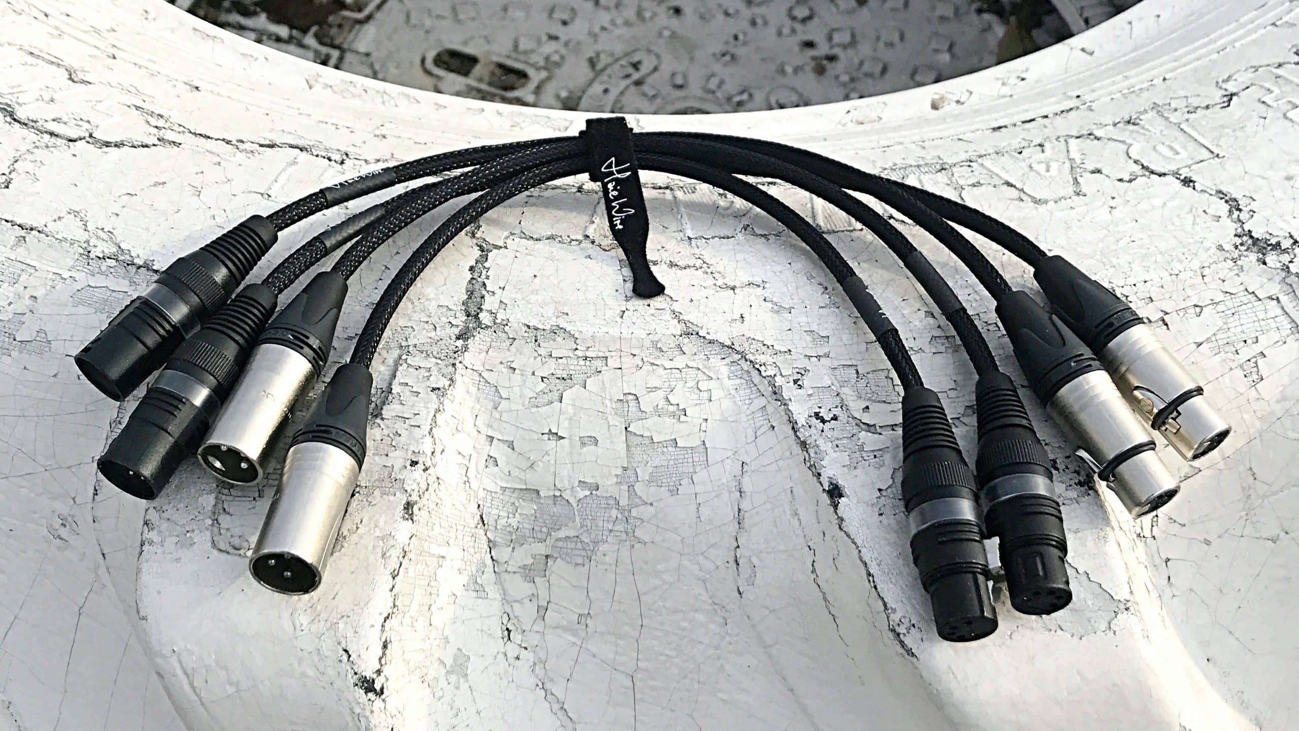SDI & DMX Cables photo