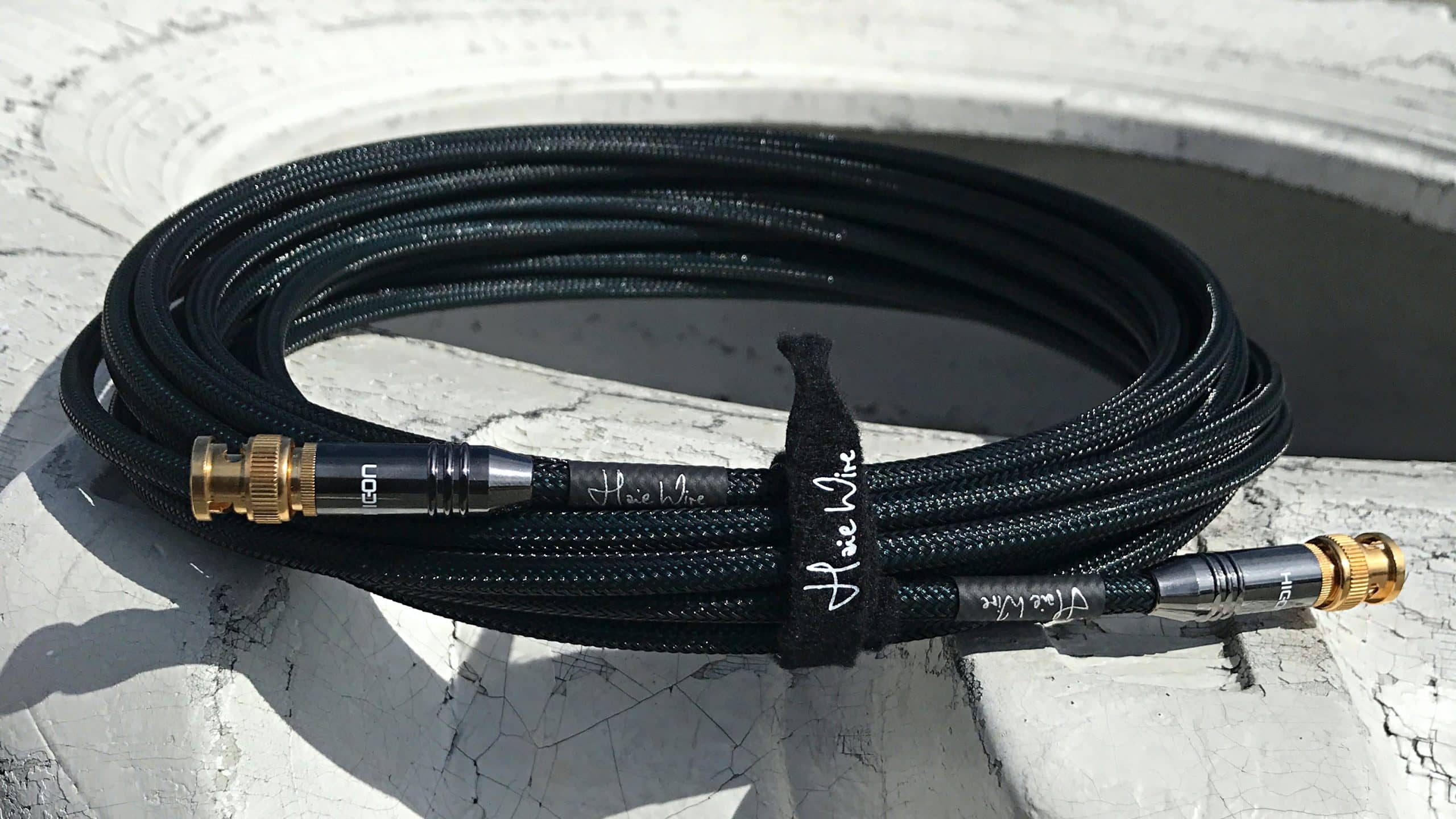 SDI & DMX Cables photo