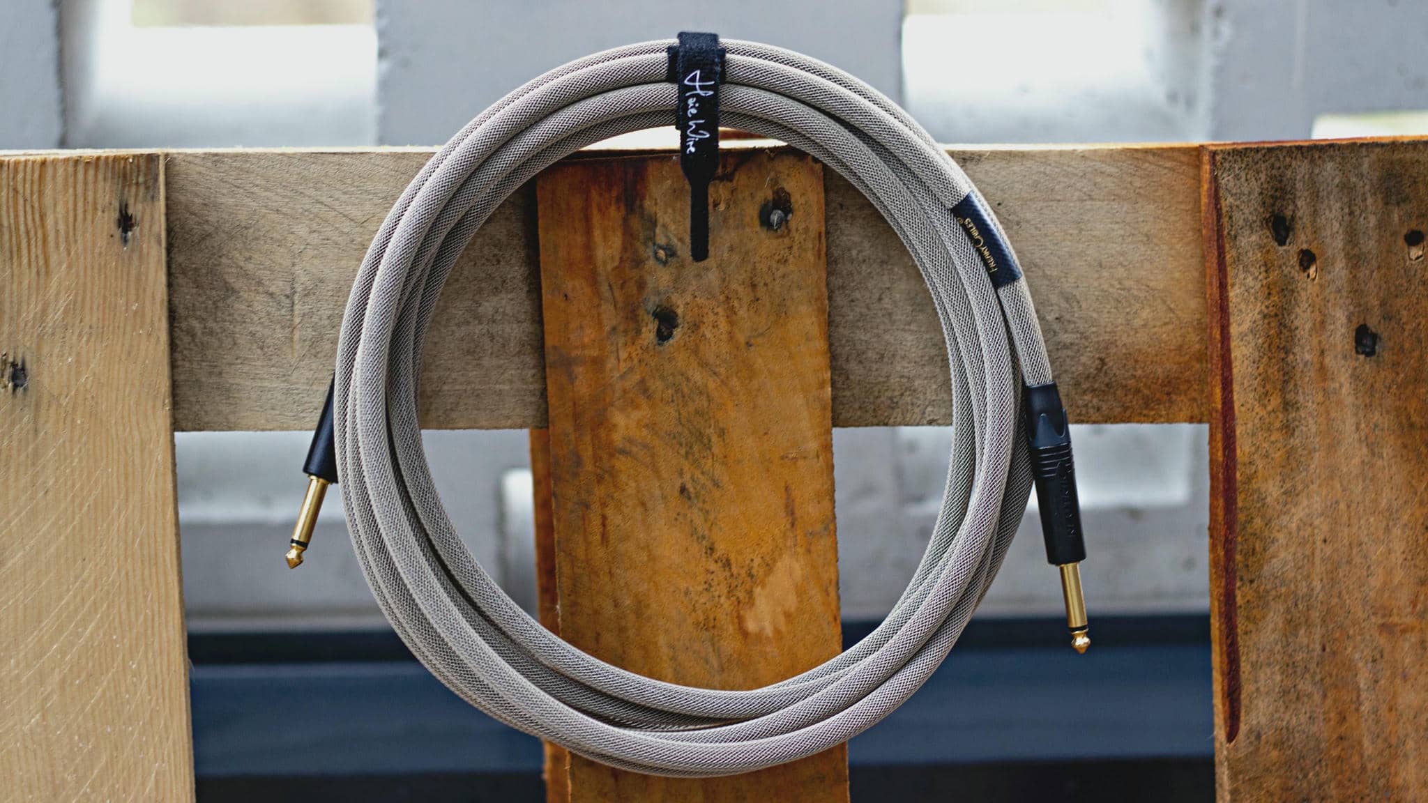 Speaker Cables photo